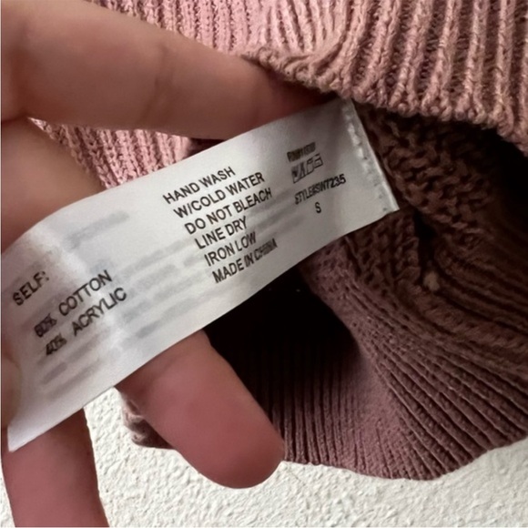 Aster Mauve Crop Sweater Tank - Picture 6 of 6